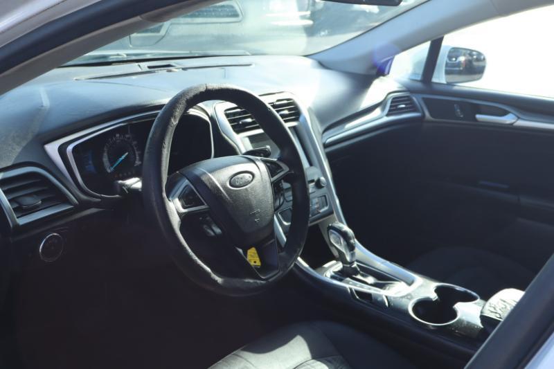 Ford Fusion S 4D Sedan 2016