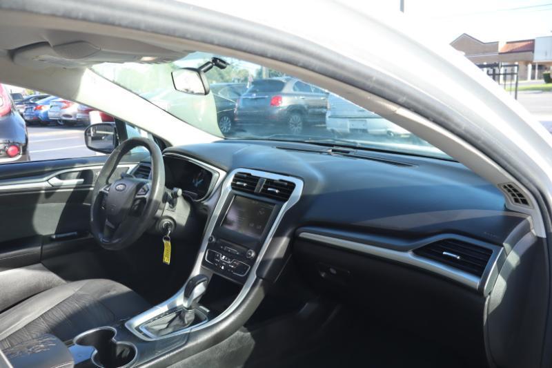 Ford Fusion S 4D Sedan 2016