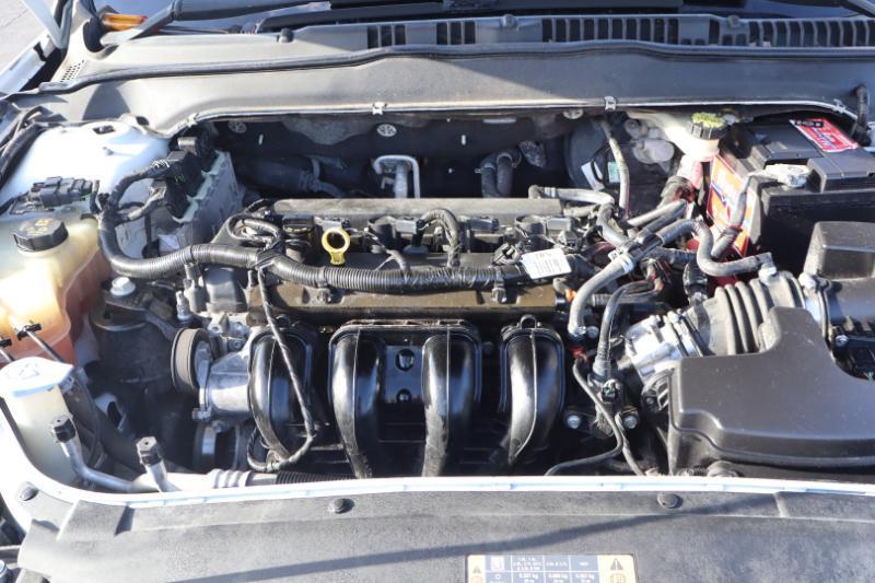 Ford Fusion S 4D Sedan 2016