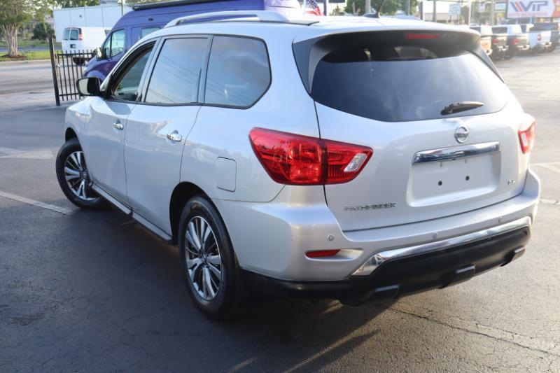 Nissan Pathfinder S 2WD 2018