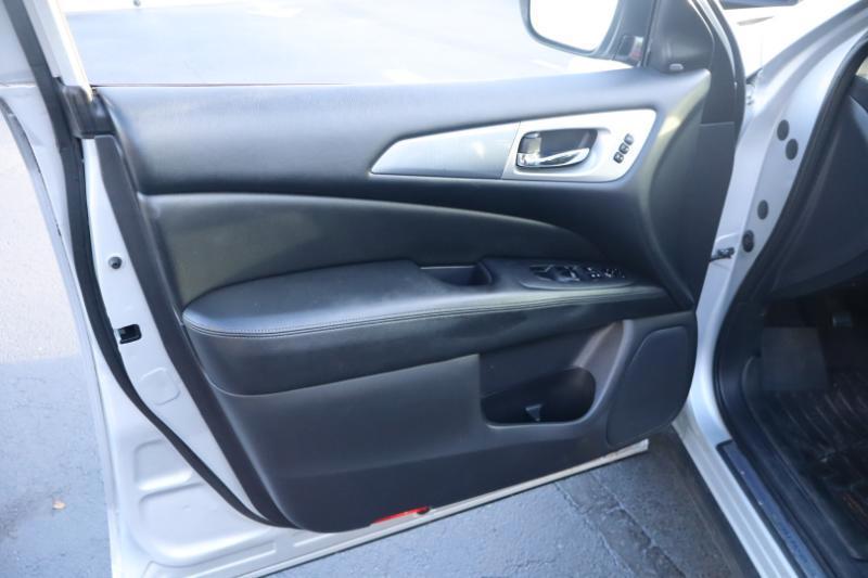 Nissan Pathfinder S 2WD 2018