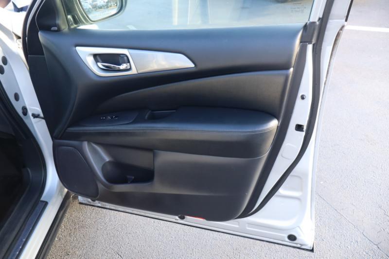 Nissan Pathfinder S 2WD 2018