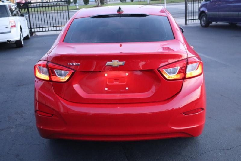 Chevrolet Cruze LS Auto 2019