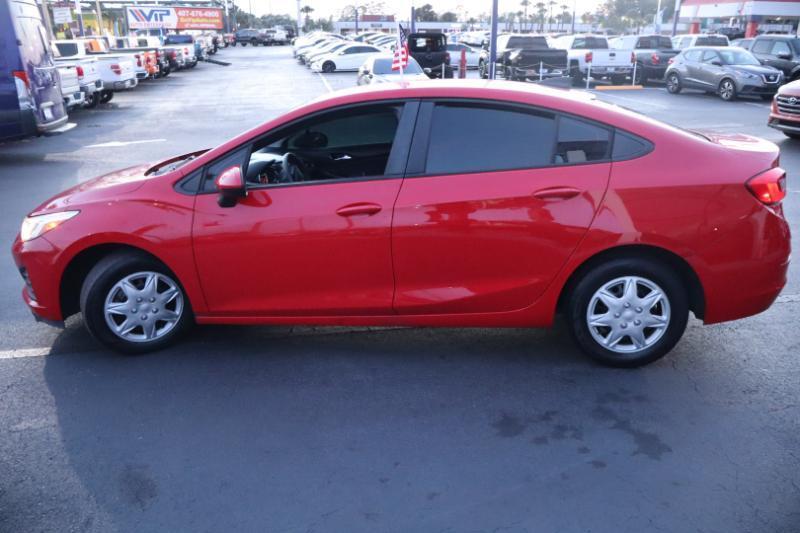 Chevrolet Cruze LS Auto 2019