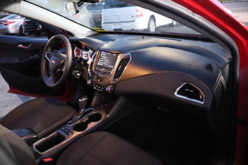 Chevrolet Cruze LS Auto 2019