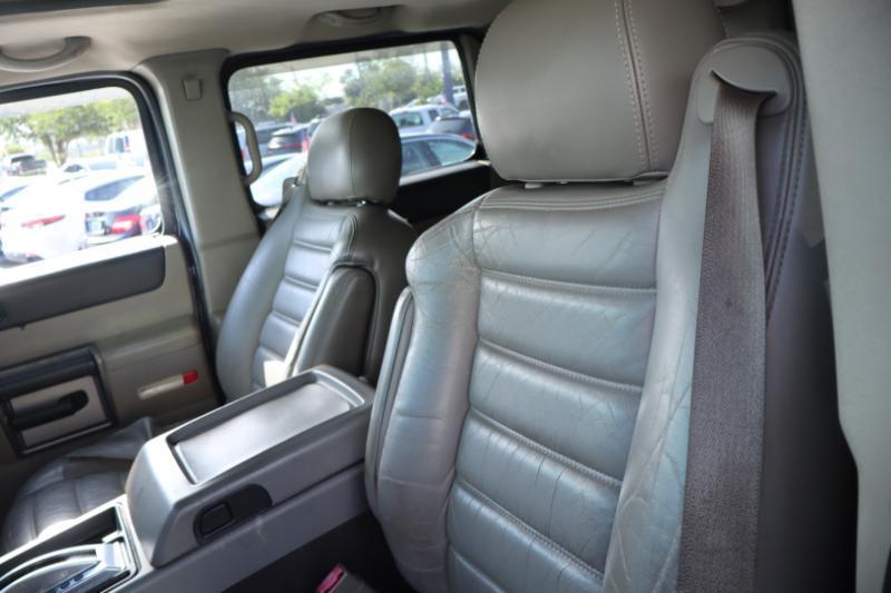 HUMMER H2 Sport Utility 2004