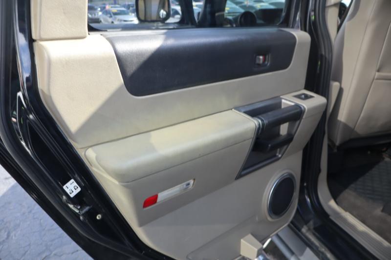 HUMMER H2 Sport Utility 2004