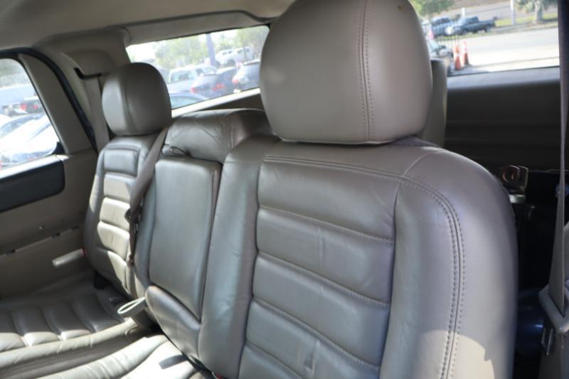 HUMMER H2 Sport Utility 2004