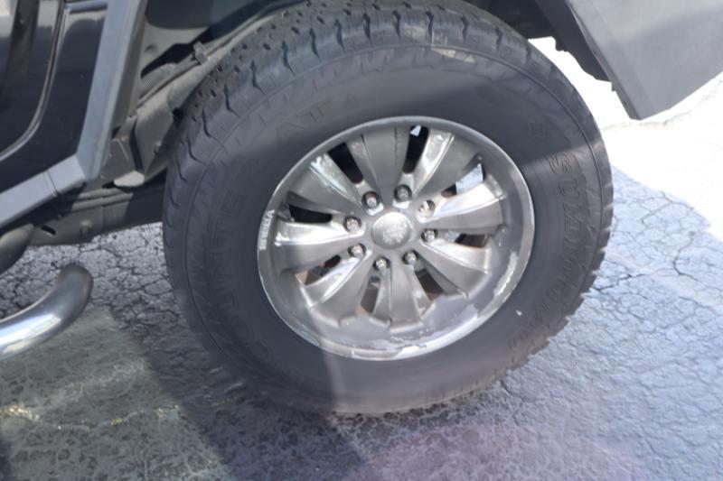 HUMMER H2 Sport Utility 2004