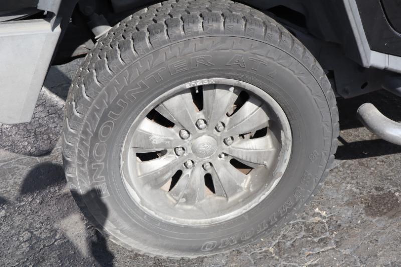 HUMMER H2 Sport Utility 2004