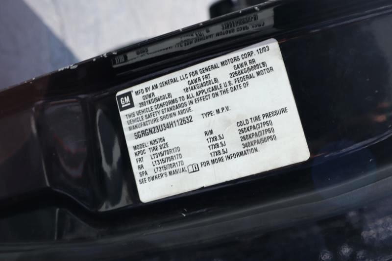 HUMMER H2 Sport Utility 2004