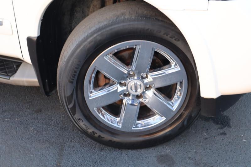 Nissan Armada SL 4WD 2012