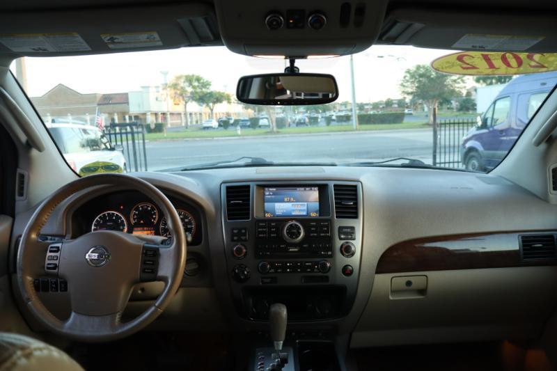 Nissan Armada SL 4WD 2012