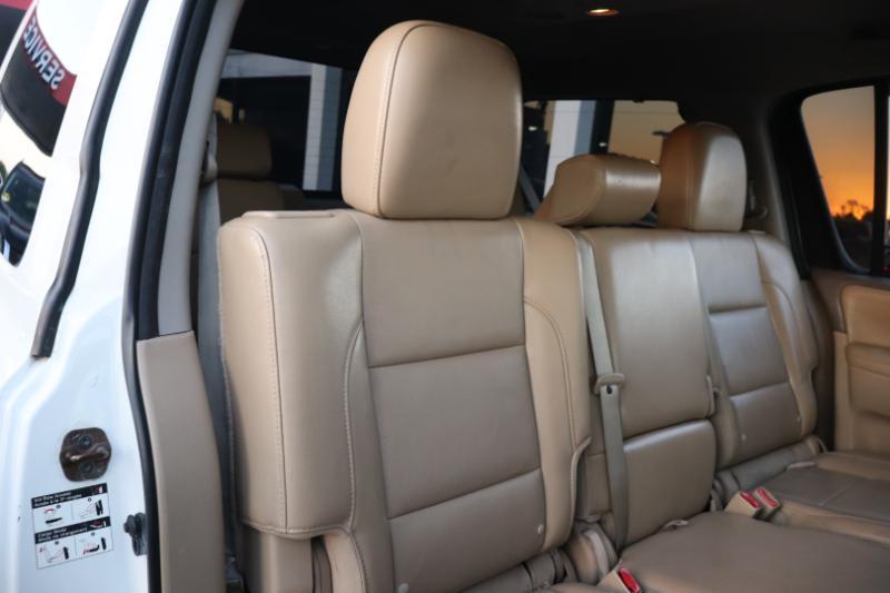 Nissan Armada SL 4WD 2012