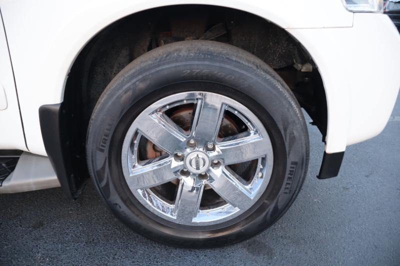 Nissan Armada SL 4WD 2012