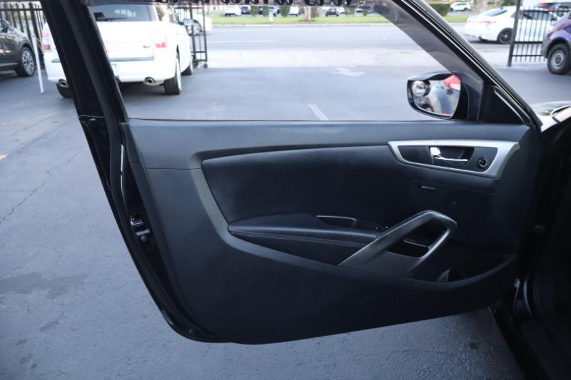 Hyundai Veloster Base 2013