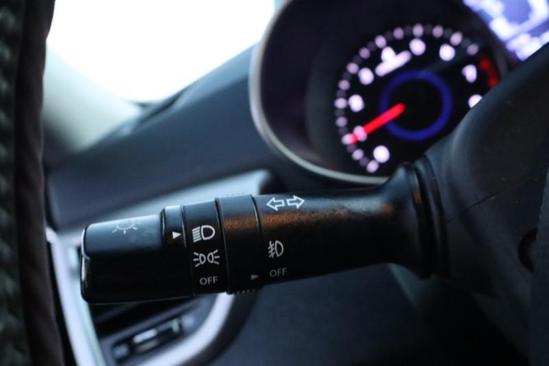 Hyundai Veloster Base 2013