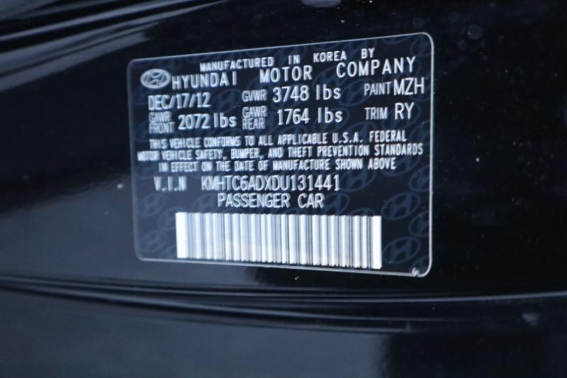 Hyundai Veloster Base 2013