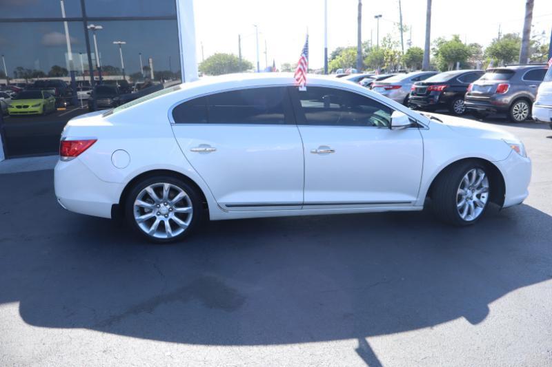 Buick LaCrosse CXS 2011
