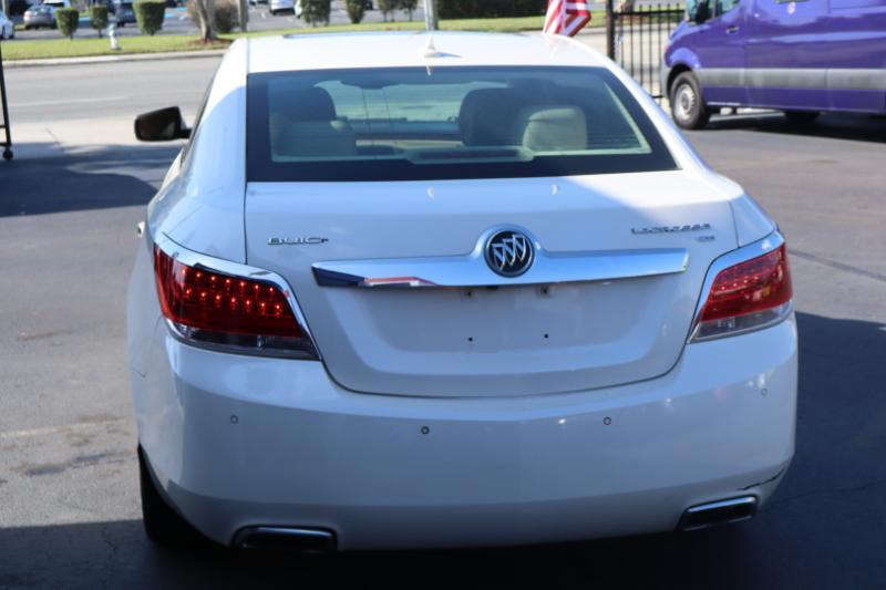 Buick LaCrosse CXS 2011