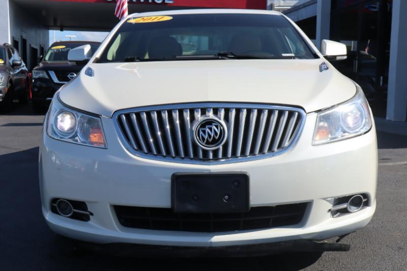 Buick LaCrosse CXS 2011