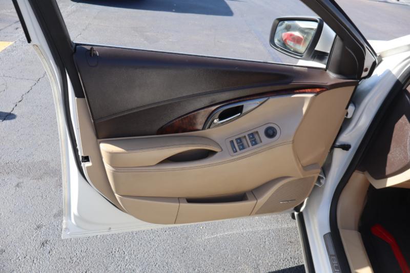 Buick LaCrosse CXS 2011