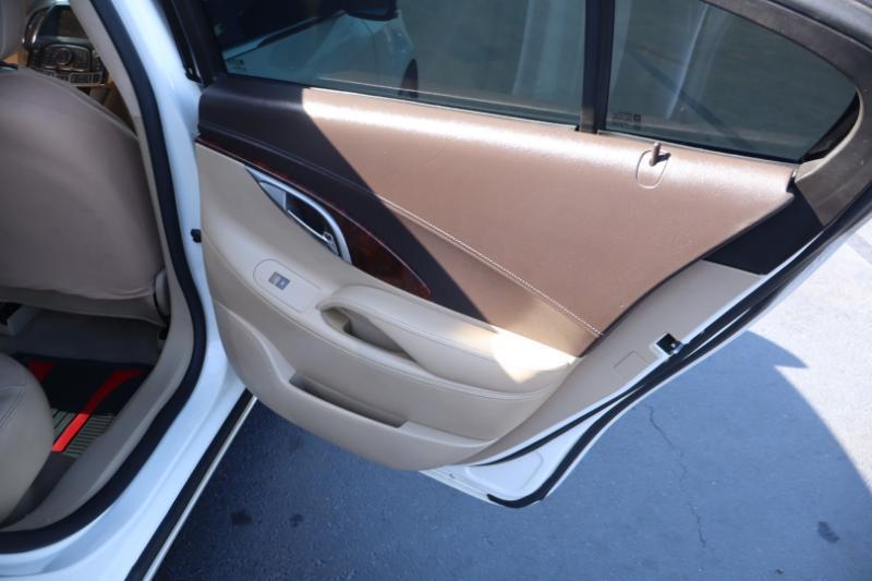 Buick LaCrosse CXS 2011