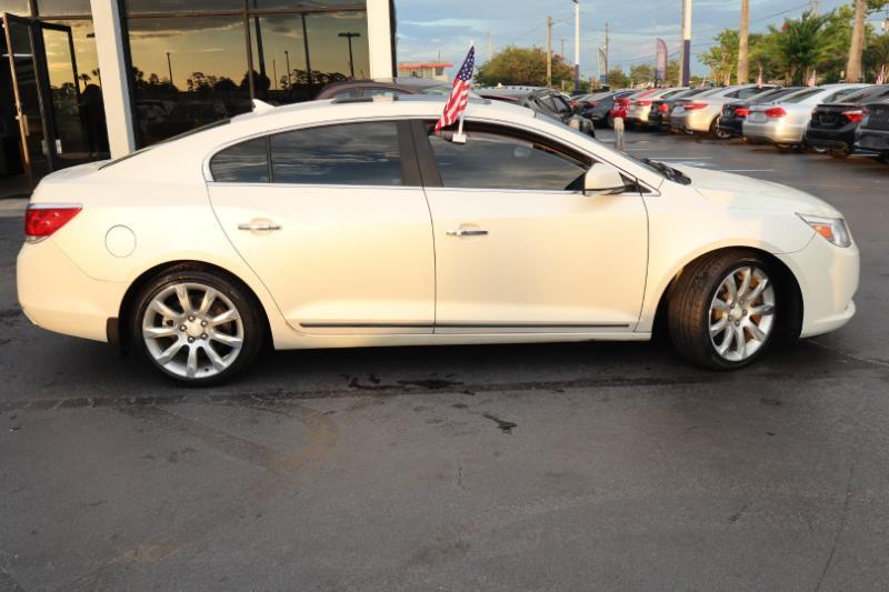 Buick LaCrosse CXS 2011