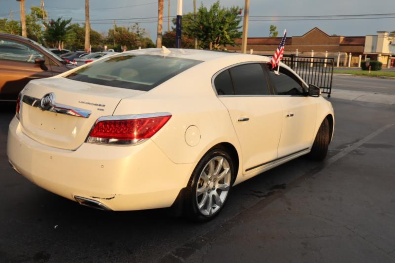 Buick LaCrosse CXS 2011