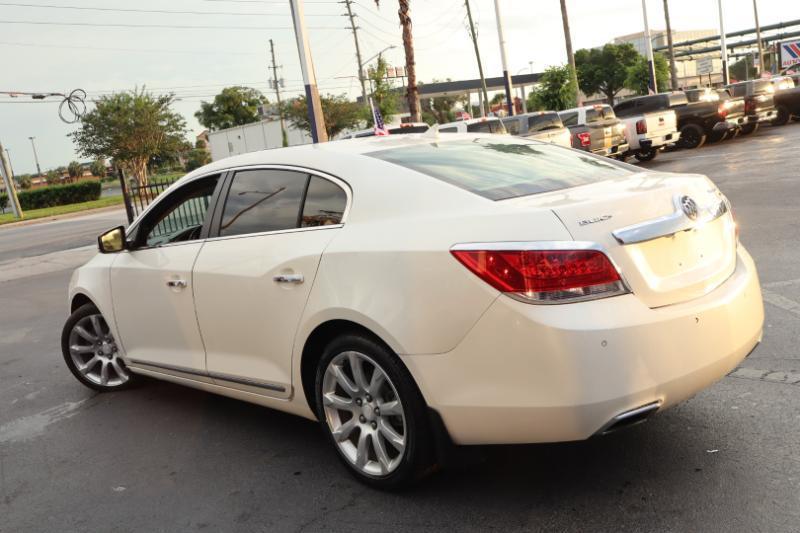 Buick LaCrosse CXS 2011
