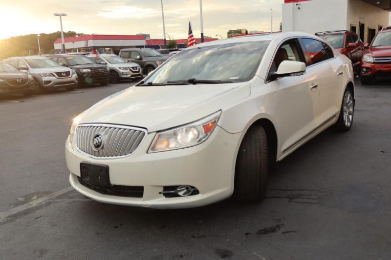 Buick LaCrosse CXS 2011