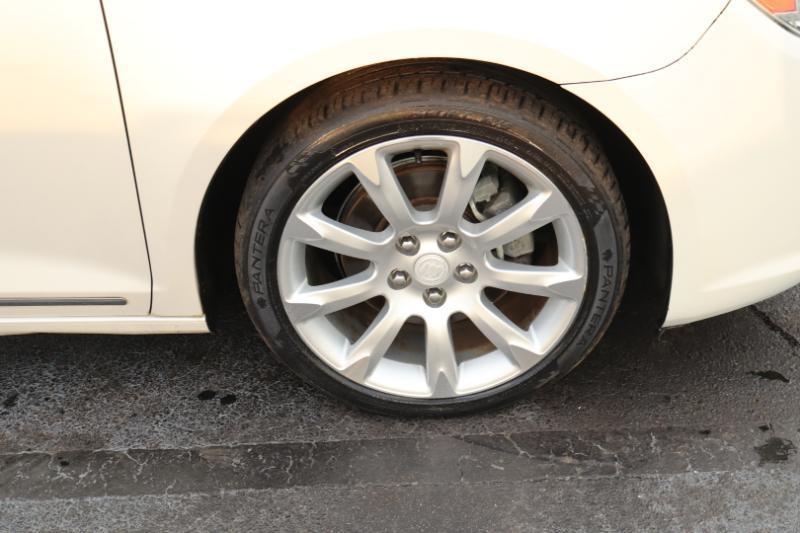Buick LaCrosse CXS 2011