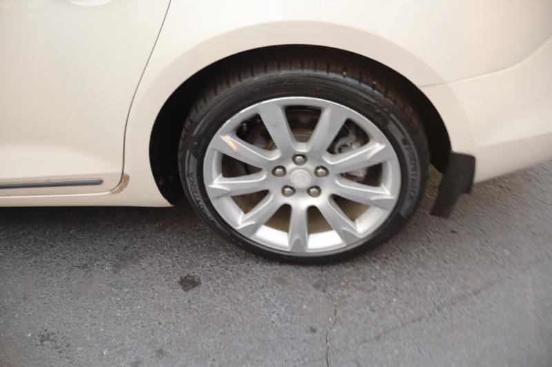 Buick LaCrosse CXS 2011