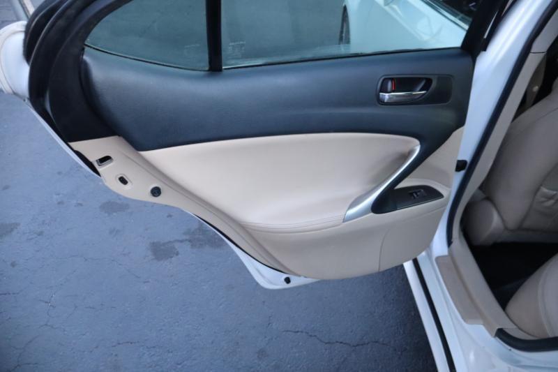 Lexus IS IS 250 6-Speed Manual 2008