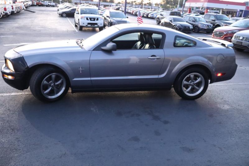 Ford Mustang V6 Standard Coupe 2006