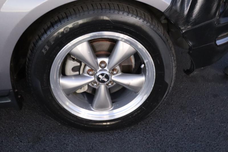 Ford Mustang V6 Standard Coupe 2006