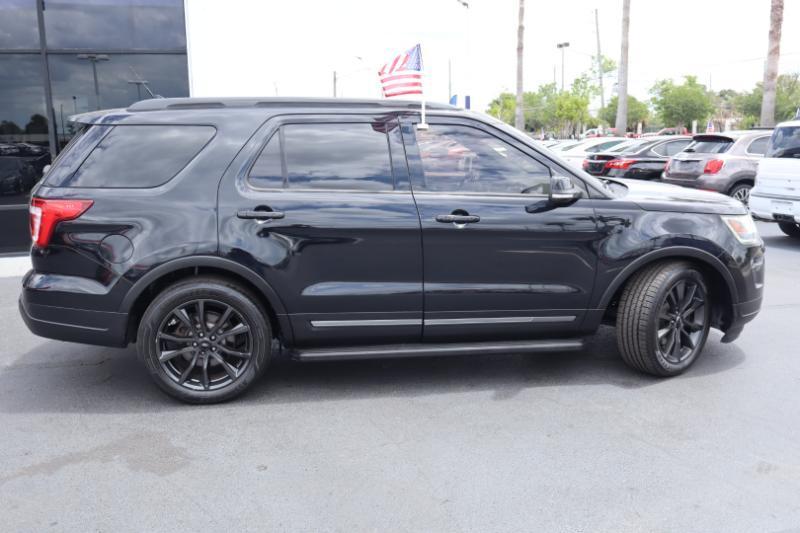 Ford Explorer XLT FWD 2019