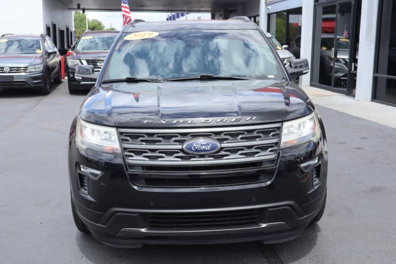 Ford Explorer XLT FWD 2019
