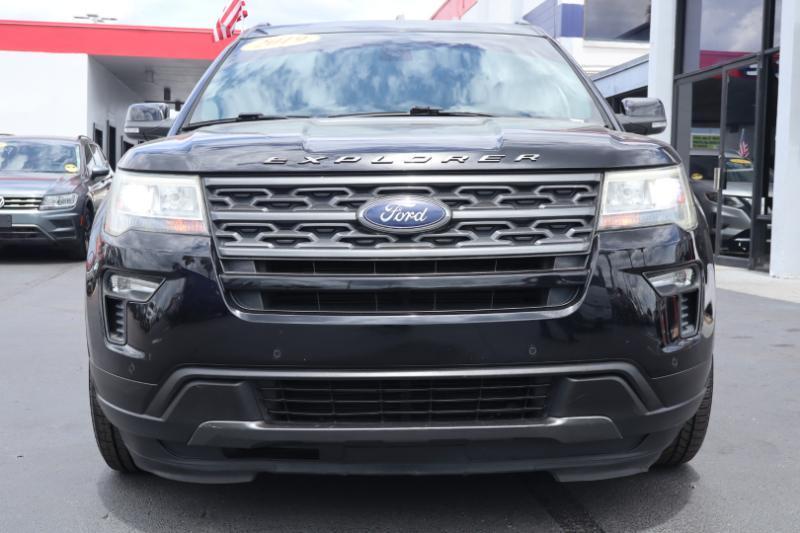 Ford Explorer XLT FWD 2019