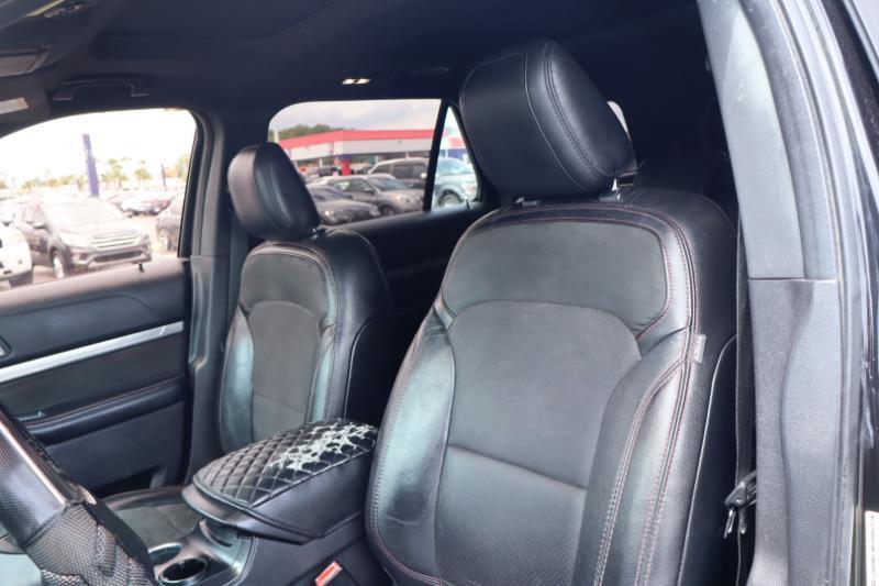 Ford Explorer XLT FWD 2019