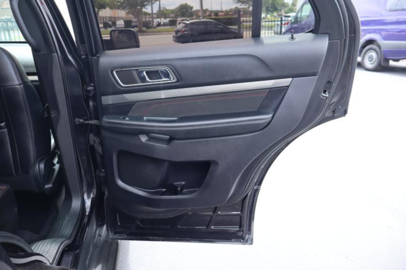 Ford Explorer XLT FWD 2019