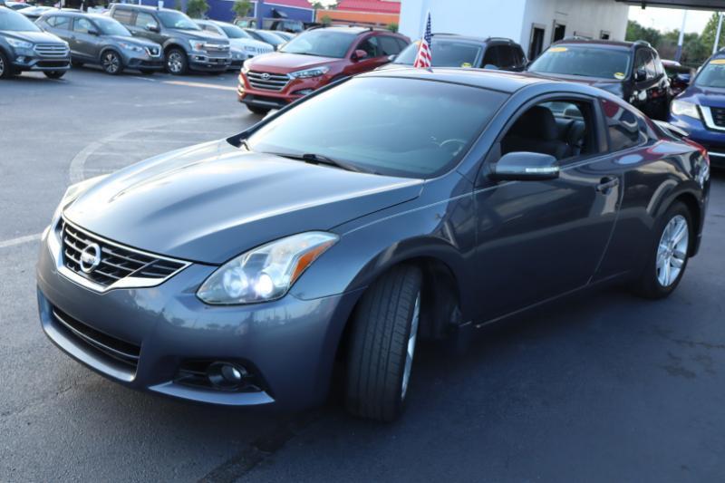 Nissan Altima 2.5 S CVT Coupe 2013