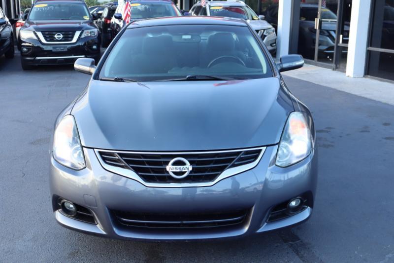 Nissan Altima 2.5 S CVT Coupe 2013