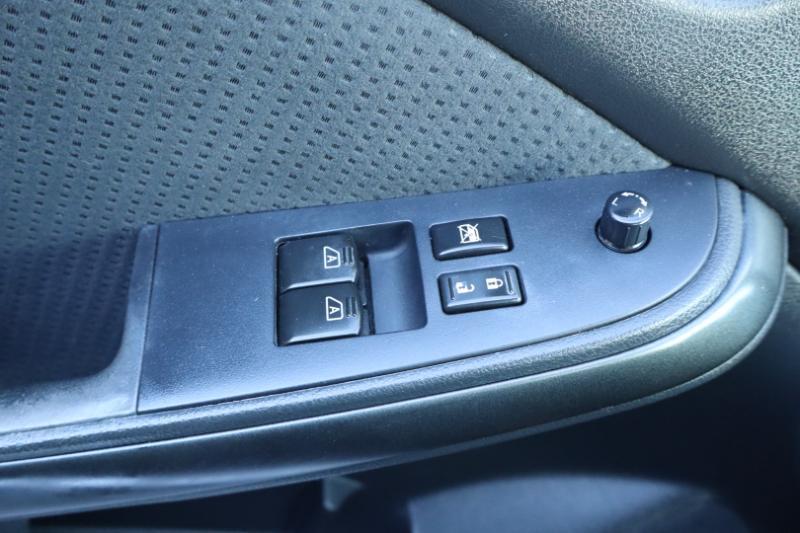 Nissan Altima 2.5 S CVT Coupe 2013