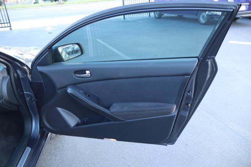 Nissan Altima 2.5 S CVT Coupe 2013