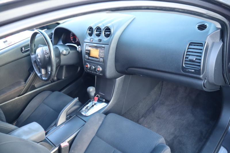 Nissan Altima 2.5 S CVT Coupe 2013