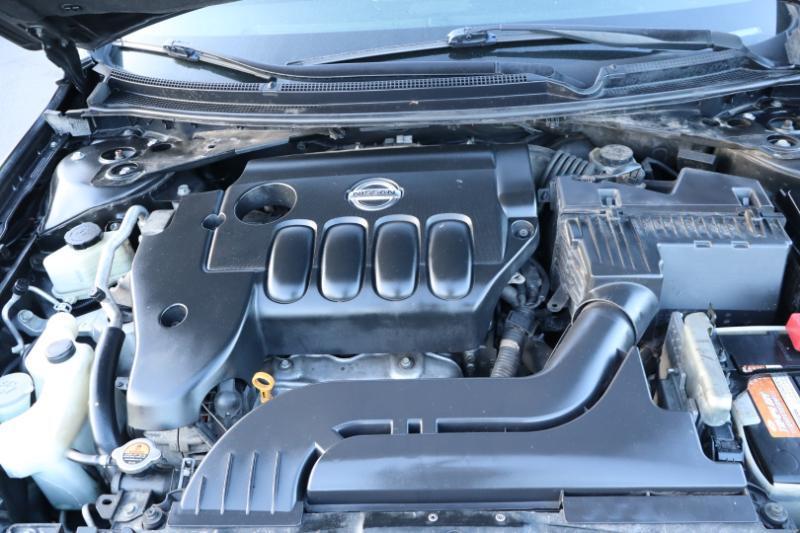 Nissan Altima 2.5 S CVT Coupe 2013