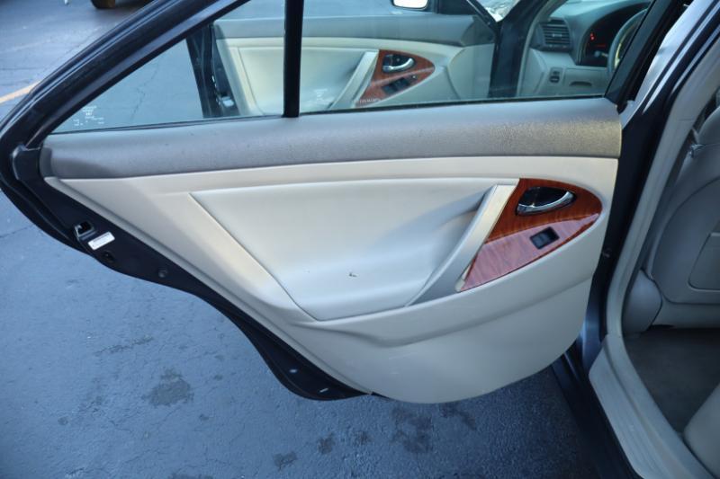 Toyota Camry XLE 2008