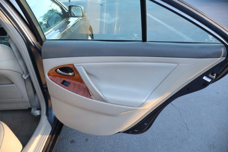 Toyota Camry XLE 2008