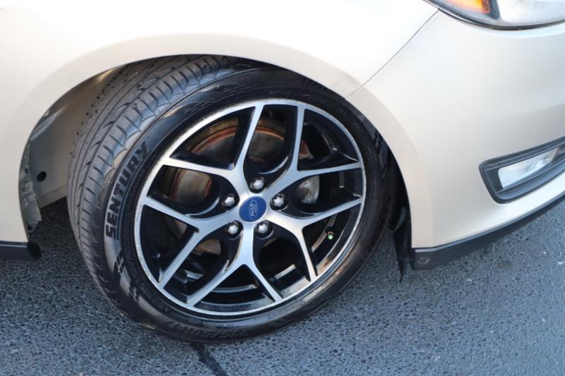 Ford Focus SEL Sedan 2018